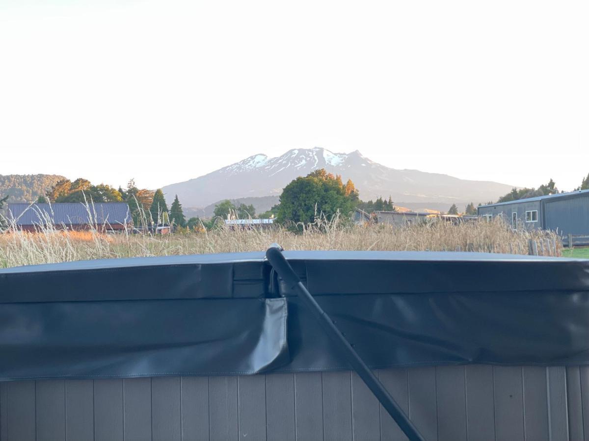 Solar On Snowmass Red Door Villa Ohakune Ngoại thất bức ảnh