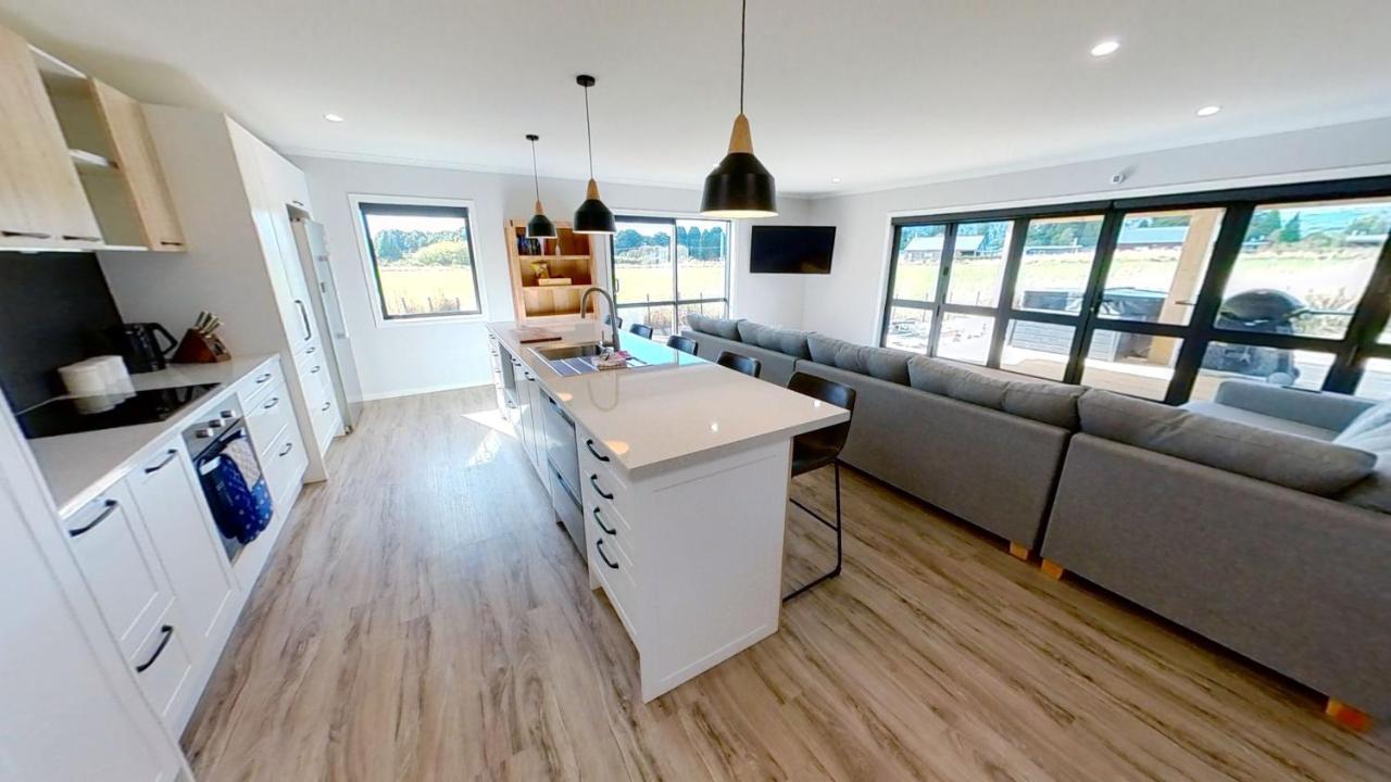 Solar On Snowmass Red Door Villa Ohakune Ngoại thất bức ảnh